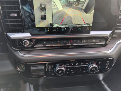 Used 2023 GMC Sierra 1500 SLT w/ SLT Premium Plus Package image 24