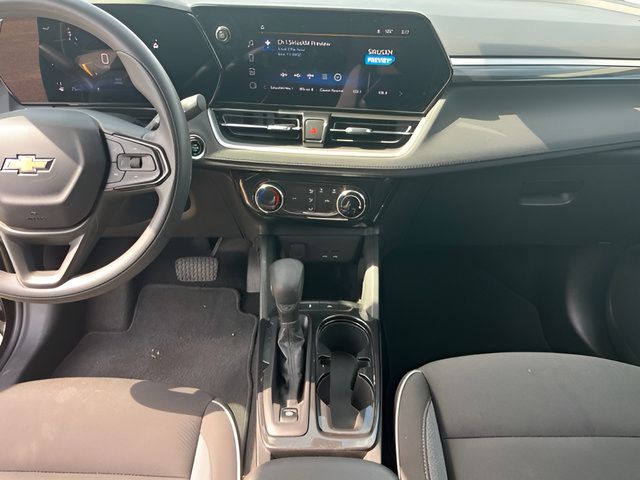 Used 2025 Chevrolet TrailBlazer LT FWD image 24