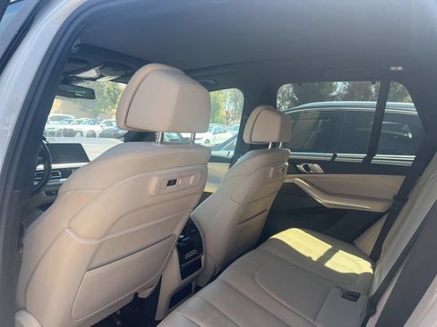 Used 2021 BMW X5 xDrive40i w/ Premium Package AWD/4WD image 8