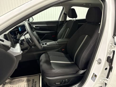 Used 2025 Hyundai Sonata SEL FWD image 20