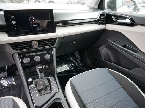 New 2026 Volkswagen Taos S FWD image 10