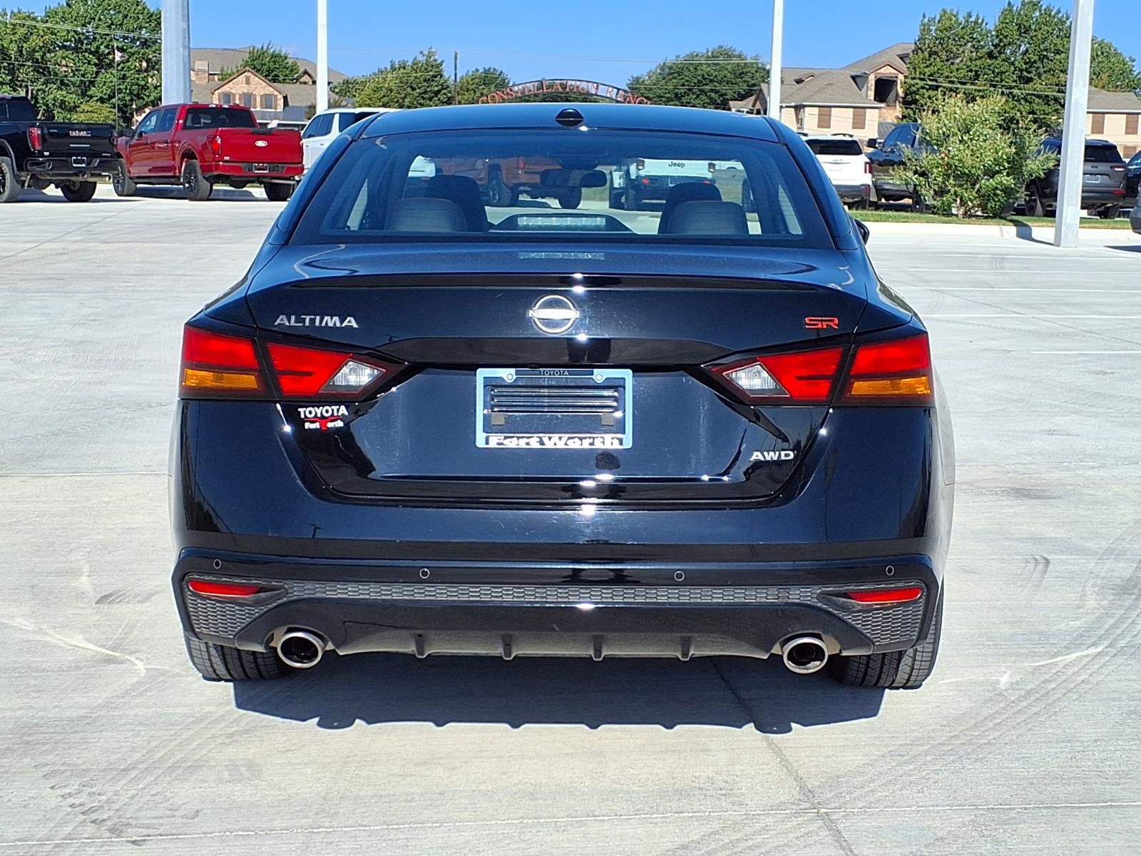 Used 2025 Nissan Altima 2.5 SR AWD/4WD image 8