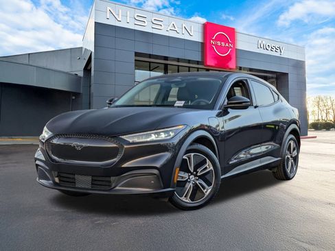 Used 2022 Ford Mustang Mach-E Select image 1