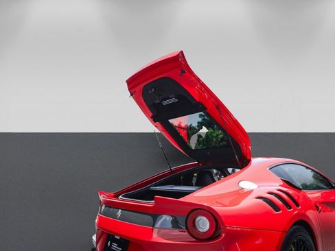 Certified 2017 Ferrari F12tdf RWD image 24