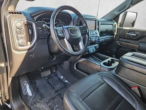 Used 2020 GMC Sierra 2500 Denali w/ Denali Ultimate Package image 10