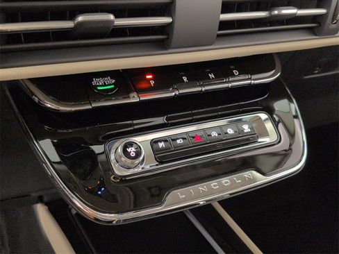 New 2026 Lincoln Corsair Reserve w/ Jet Appearance Package image 9