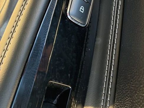 Used 2024 Lincoln Corsair AWD w/ Equipment Group 101A image 28