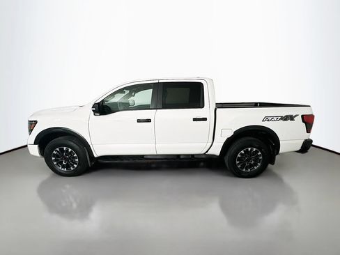 Used 2023 Nissan Titan PRO-4X w/ Pro-4x Convenience Package AWD/4WD image 4