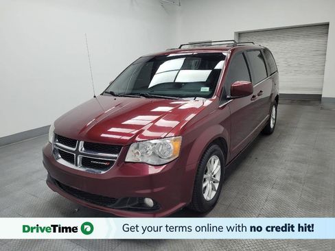 Used 2018 Dodge Grand Caravan SXT image 1