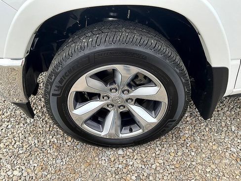 Used 2022 RAM 1500 Limited image 9