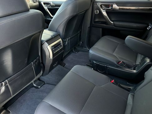 Used 2022 Lexus GX 460 Premium w/ Accessory Package AWD/4WD image 27