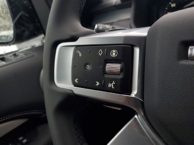 New 2026 Land Rover Discovery Limited Edition AWD/4WD image 25