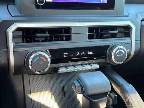 Used 2025 Toyota Tacoma SR image 11