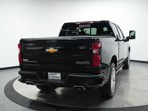Used 2024 Chevrolet Silverado 1500 High Country w/ High Country Premium Package image 8