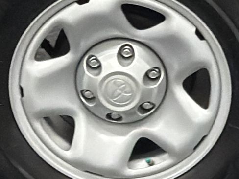 Used 2023 Toyota Tacoma SR image 5