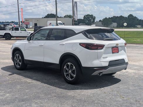 Used 2023 Chevrolet Blazer LT FWD image 5
