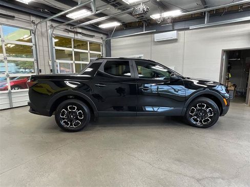 Used 2024 Hyundai Santa Cruz SEL AWD/4WD image 6