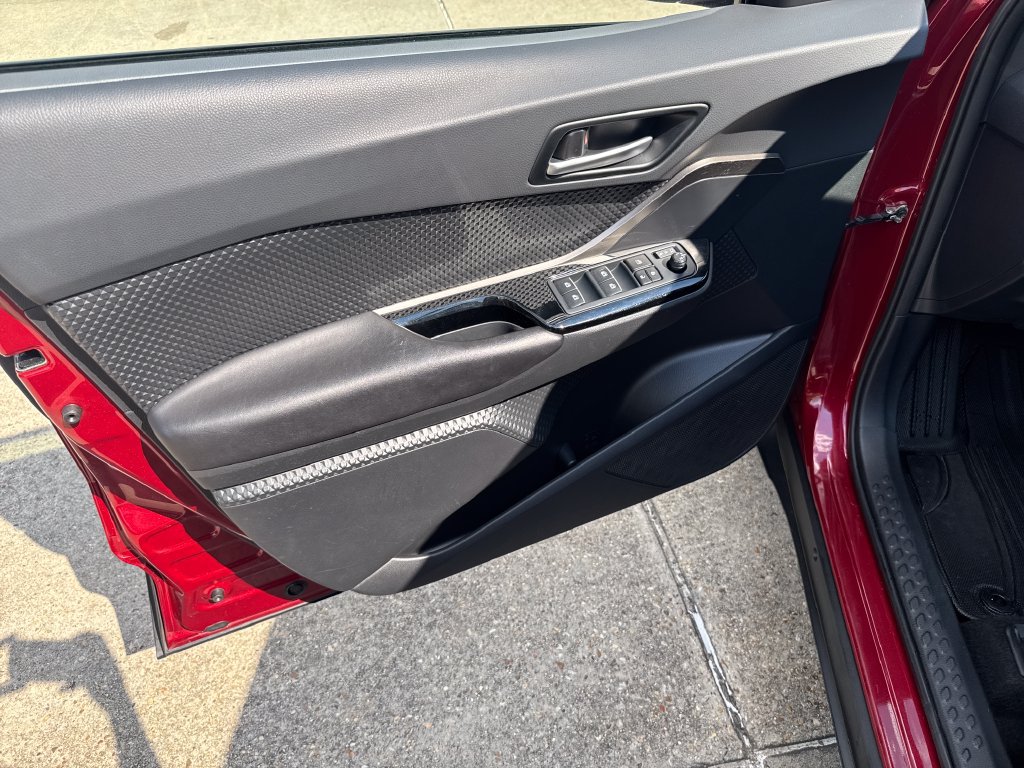 Certified 2019 Toyota C-HR XLE FWD image 12