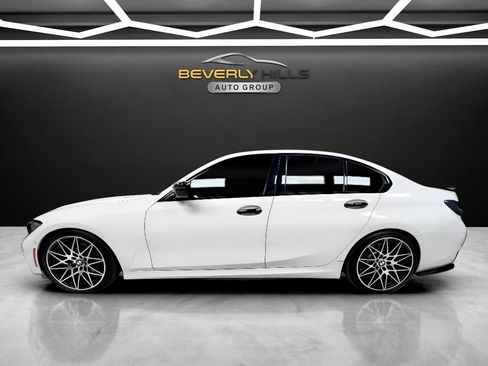 Used 2022 BMW M340i xDrive w/ Driving Assistance Package AWD/4WD image 2