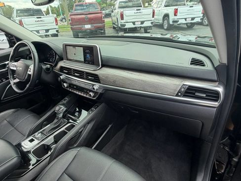 Used 2022 Kia Telluride SX w/ Nightfall Edition Package AWD/4WD image 19
