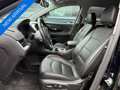 Used 2024 GMC Terrain SLT AWD/4WD image 10
