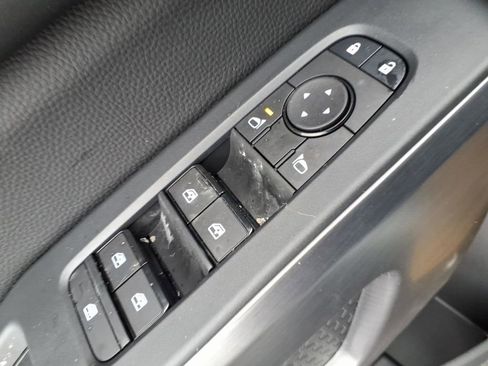 New 2026 Nissan Pathfinder SV image 17