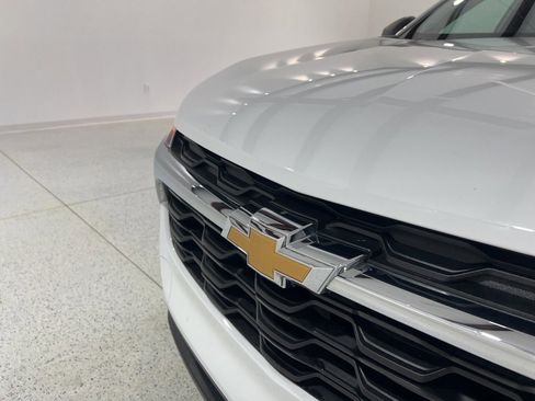 Used 2025 Chevrolet Trax LS image 26