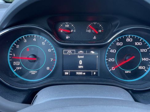 Used 2017 Chevrolet Cruze LT w/ Convenience Package image 13