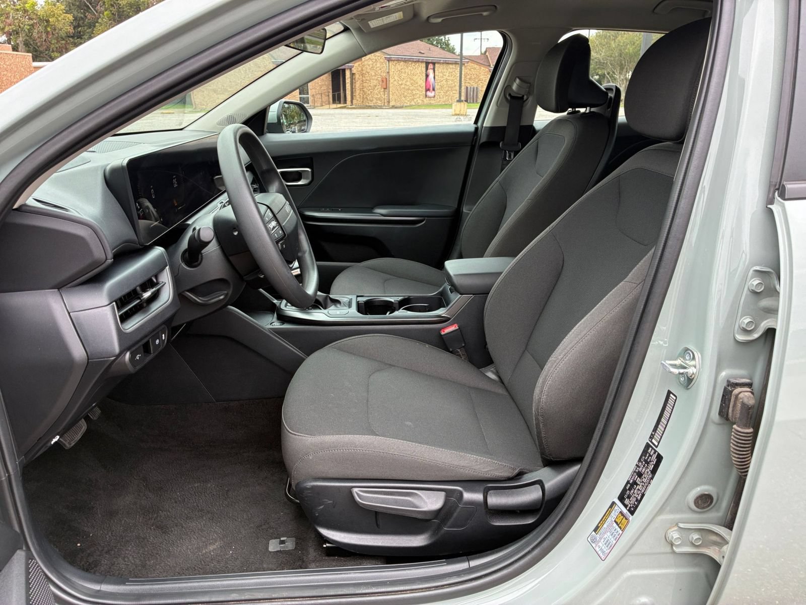 Used 2026 Kia K4 FWD image 25