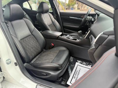 Used 2023 Nissan Maxima SR w/ Sport Mat Group image 14