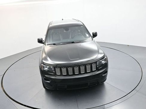 Used 2020 Jeep Grand Cherokee Altitude image 22
