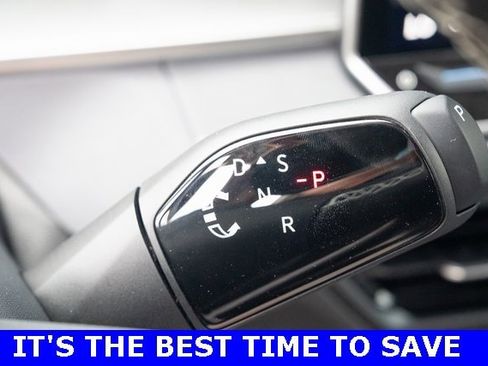 New 2025 Volkswagen Tiguan SE image 22