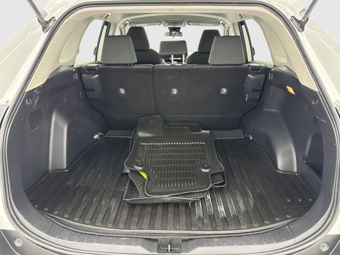 Used 2021 Toyota RAV4 XLE FWD image 47