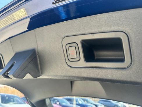 Used 2018 Tesla Model S AWD image 8