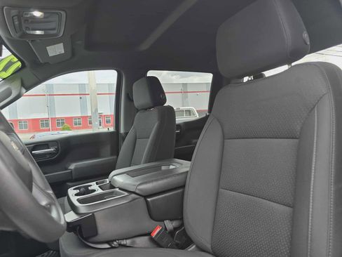 Used 2022 Chevrolet Silverado 1500 Custom image 11