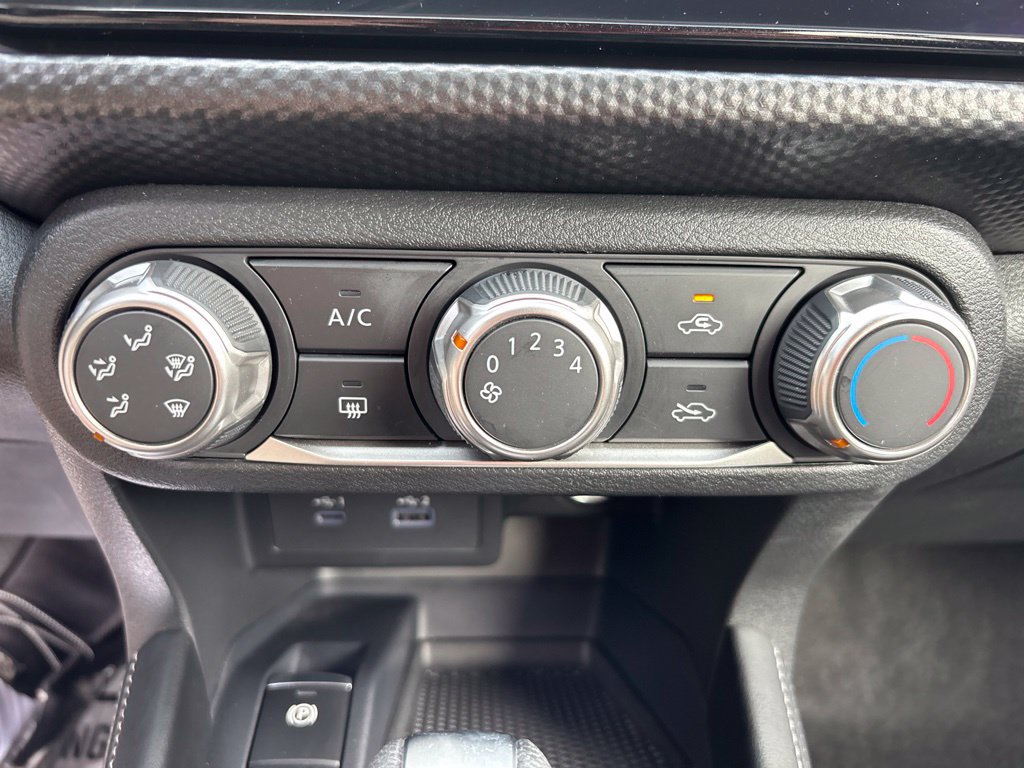 Certified 2024 Nissan Kicks SV FWD image 29