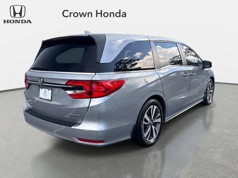 Certified 2023 Honda Odyssey Touring image 4