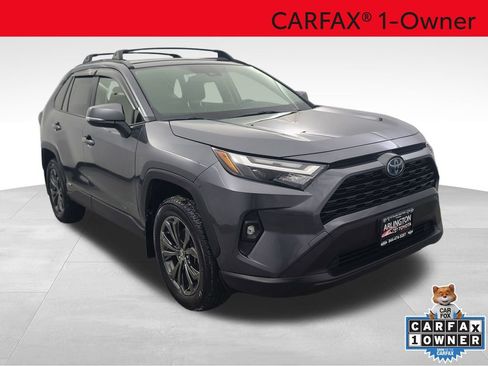 Used 2024 Toyota RAV4 XLE Premium image 2