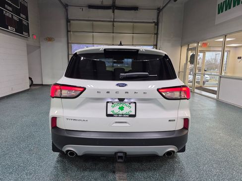 Used 2022 Ford Escape Titanium w/ Titanium Premium Package image 8