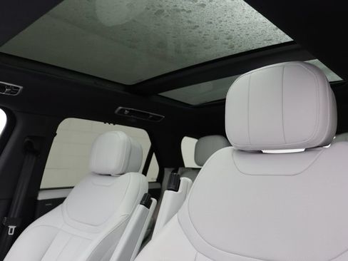 Certified 2026 Land Rover Range Rover Sport SE AWD/4WD image 13