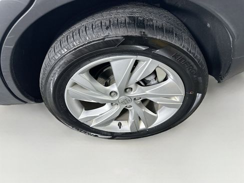 Used 2025 Buick Encore GX Preferred AWD/4WD image 11