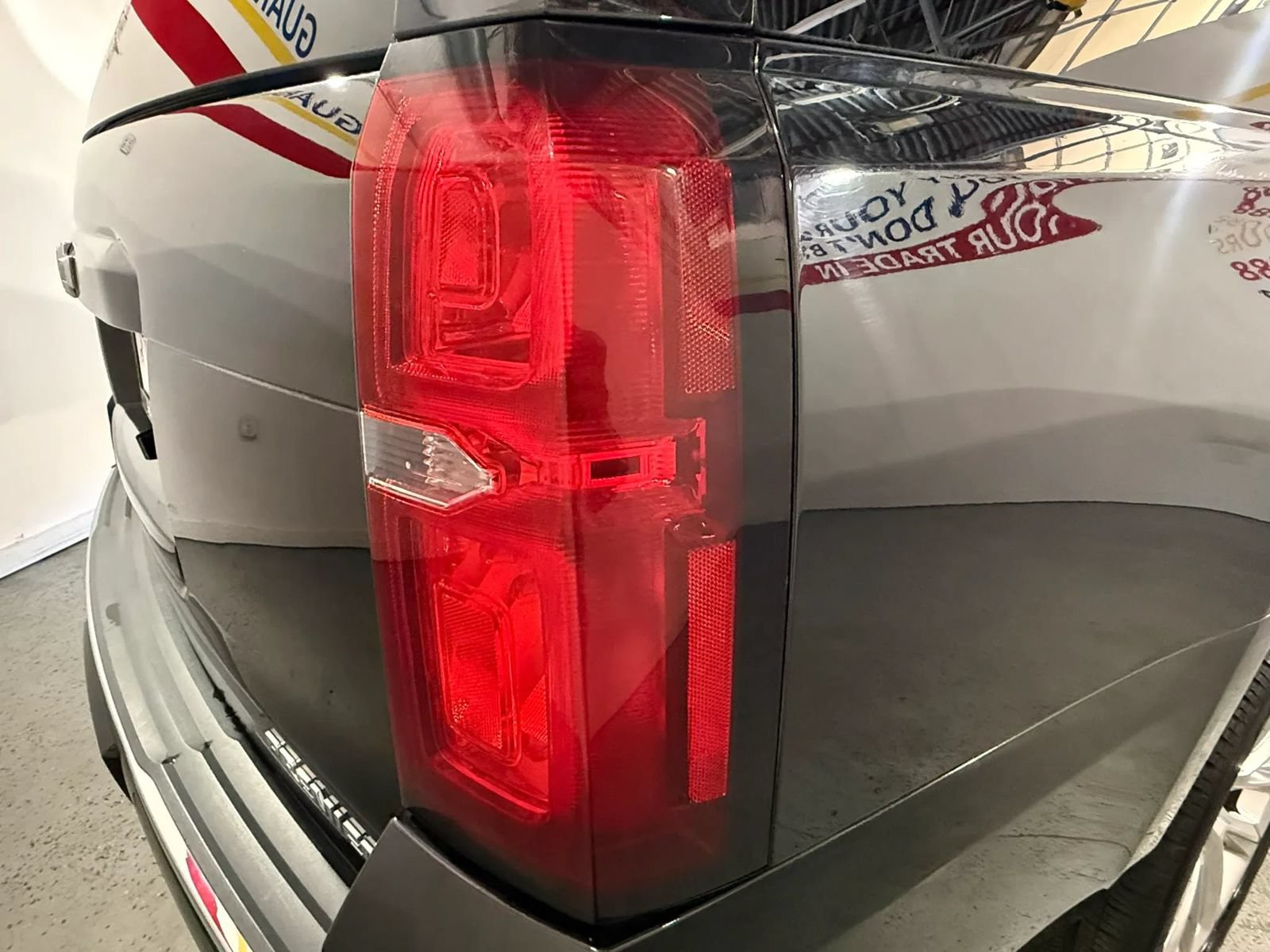 Used 2019 Chevrolet Suburban Premier w/ Premier Plus Edition AWD/4WD image 19