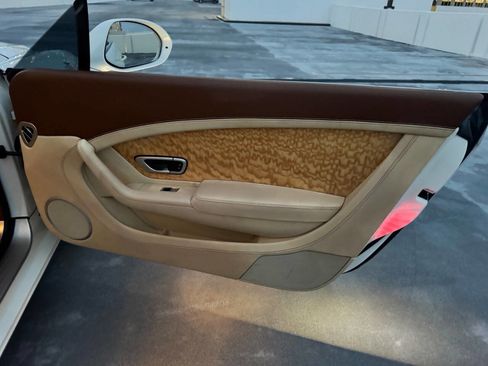 Used 2013 Bentley Continental GT image 23