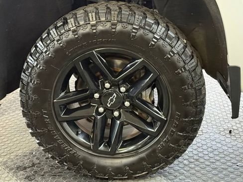 Used 2019 Chevrolet Silverado 1500 LT Trail Boss image 15