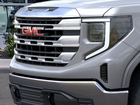 New 2026 GMC Sierra 1500 SLE w/ Preferred Package image 13