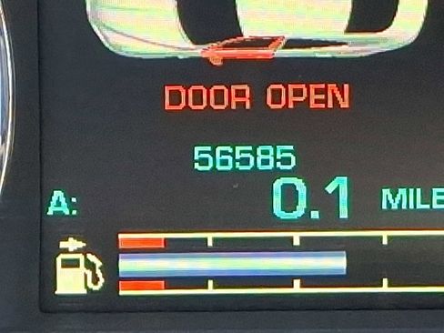 Used 2015 Jaguar XF Portfolio image 22