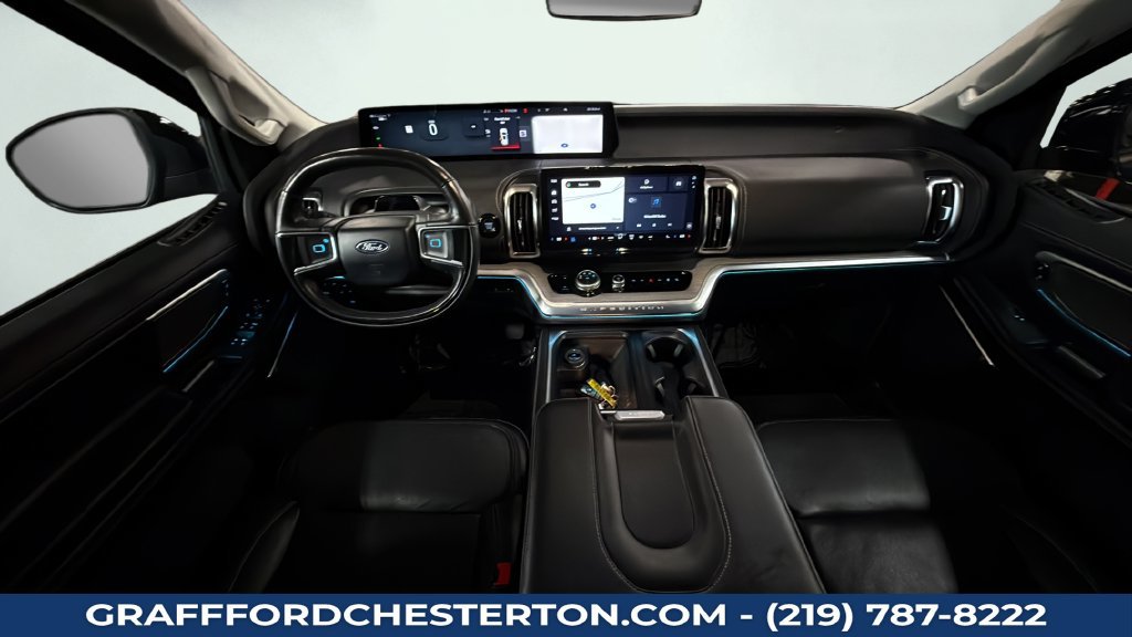Used 2025 Ford Expedition Platinum AWD/4WD image 14
