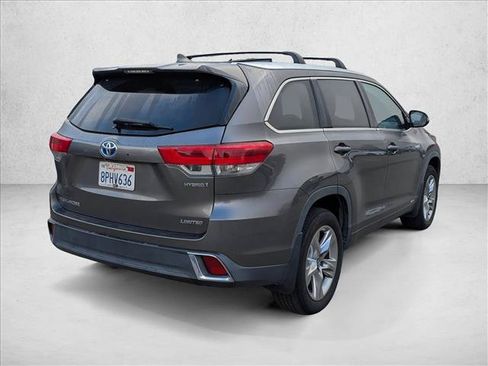 Used 2019 Toyota Highlander Limited image 5