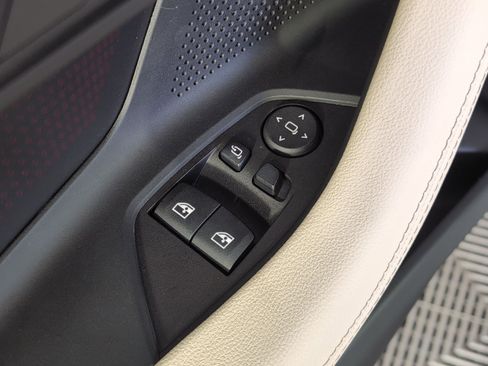 Used 2026 BMW 230i Coupe w/ Premium Package image 10