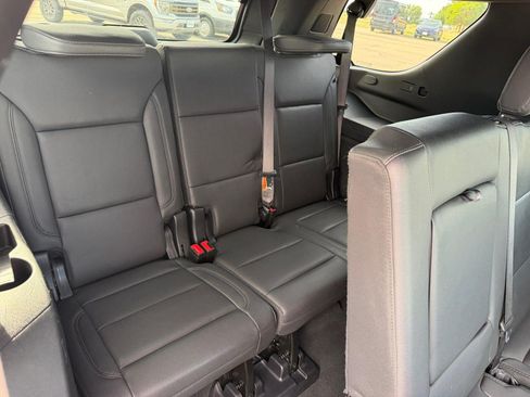 Used 2025 Chevrolet Tahoe LT AWD/4WD image 16